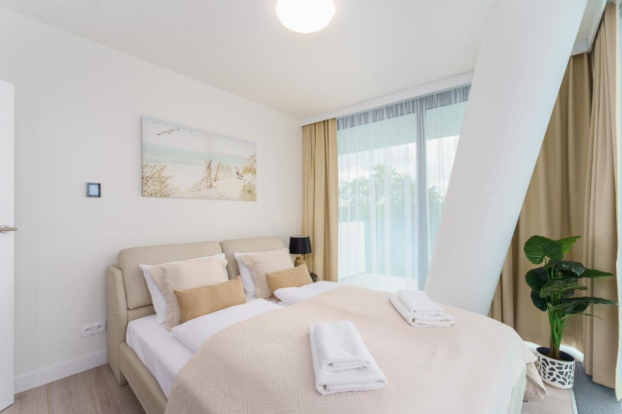 Sea Waves Apartament Resort & Spa 428B By Noclegi Renters Мендзыздрое Экстерьер фото